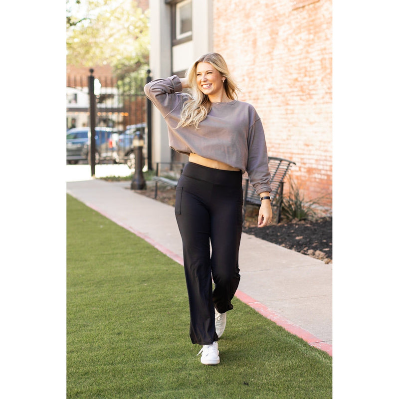 Ready to Ship | The Madison - Relaxed Fit / Straight Leg Black Leggings with Pockets