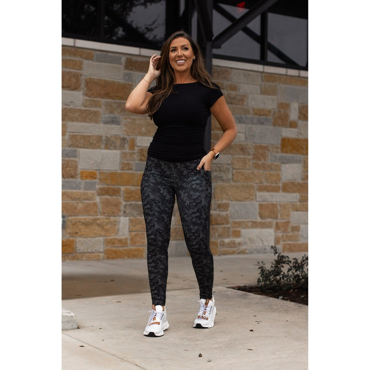 Julia Rose army camo full-length leggings, Women wearing army camo leggings high waisted