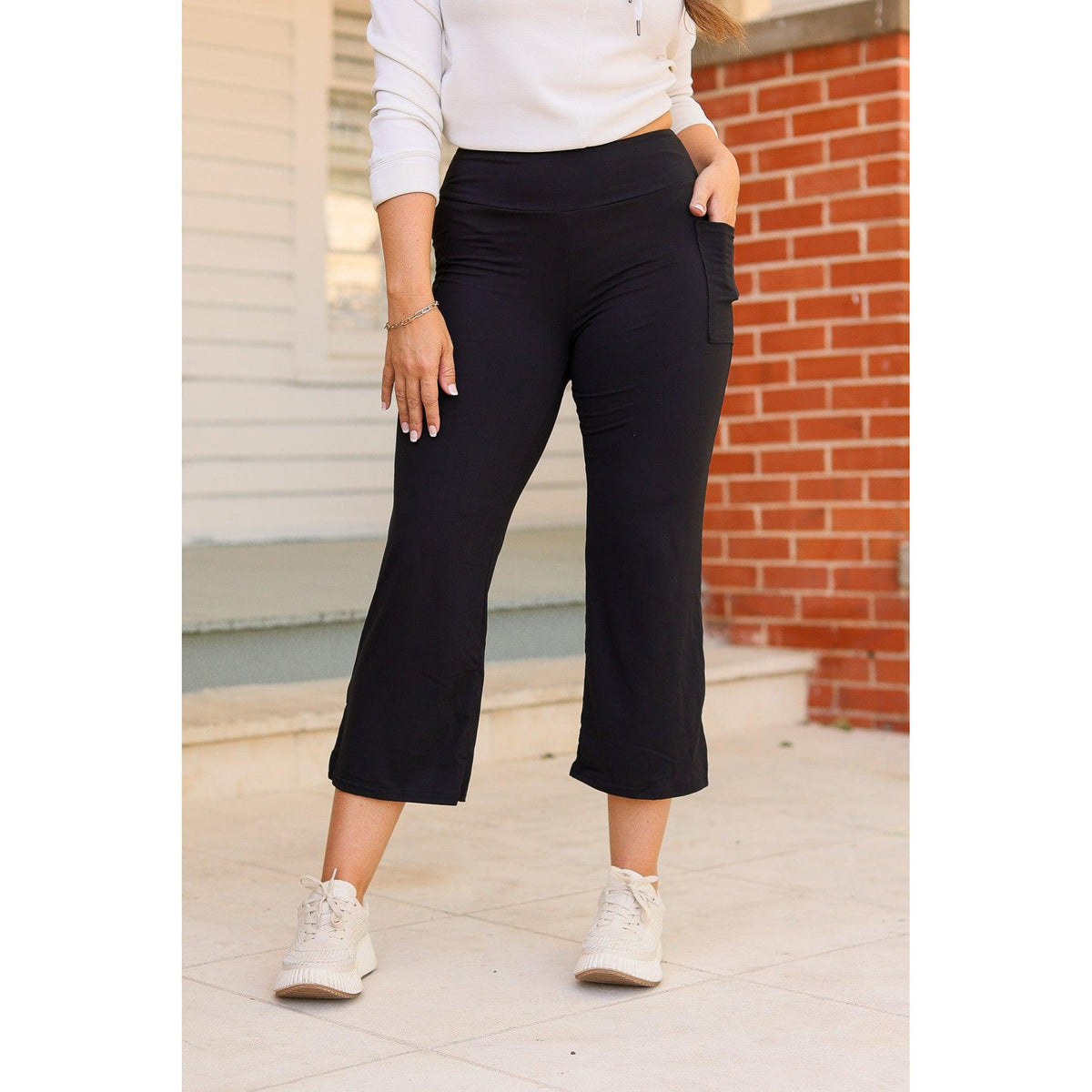 Julia Rose The Gabriella black high-waisted gaucho pants, Women wearing black gaucho pants high waisted