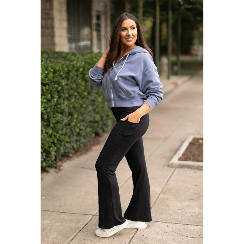 Ready to Ship | The Addison Fold Over Bootcut Leggings