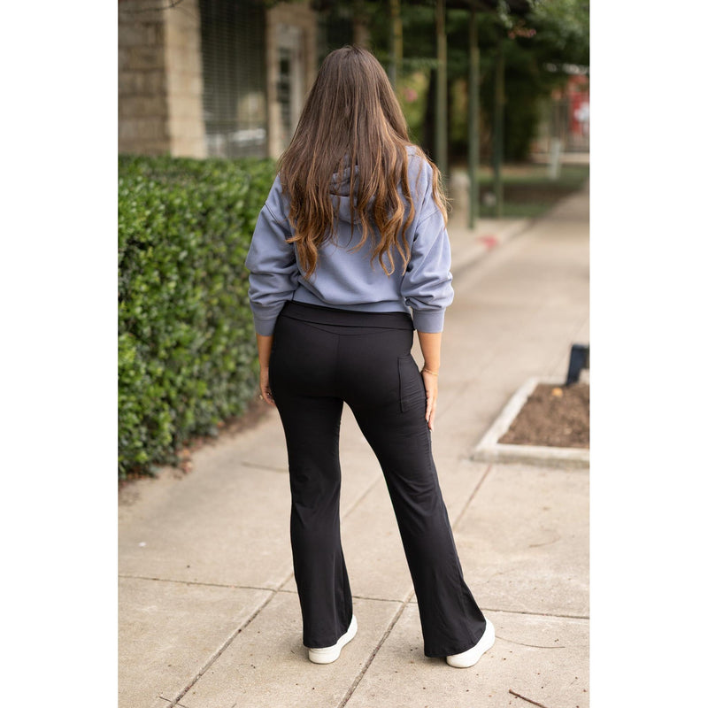 Ready to Ship | The Addison Fold Over Bootcut Leggings