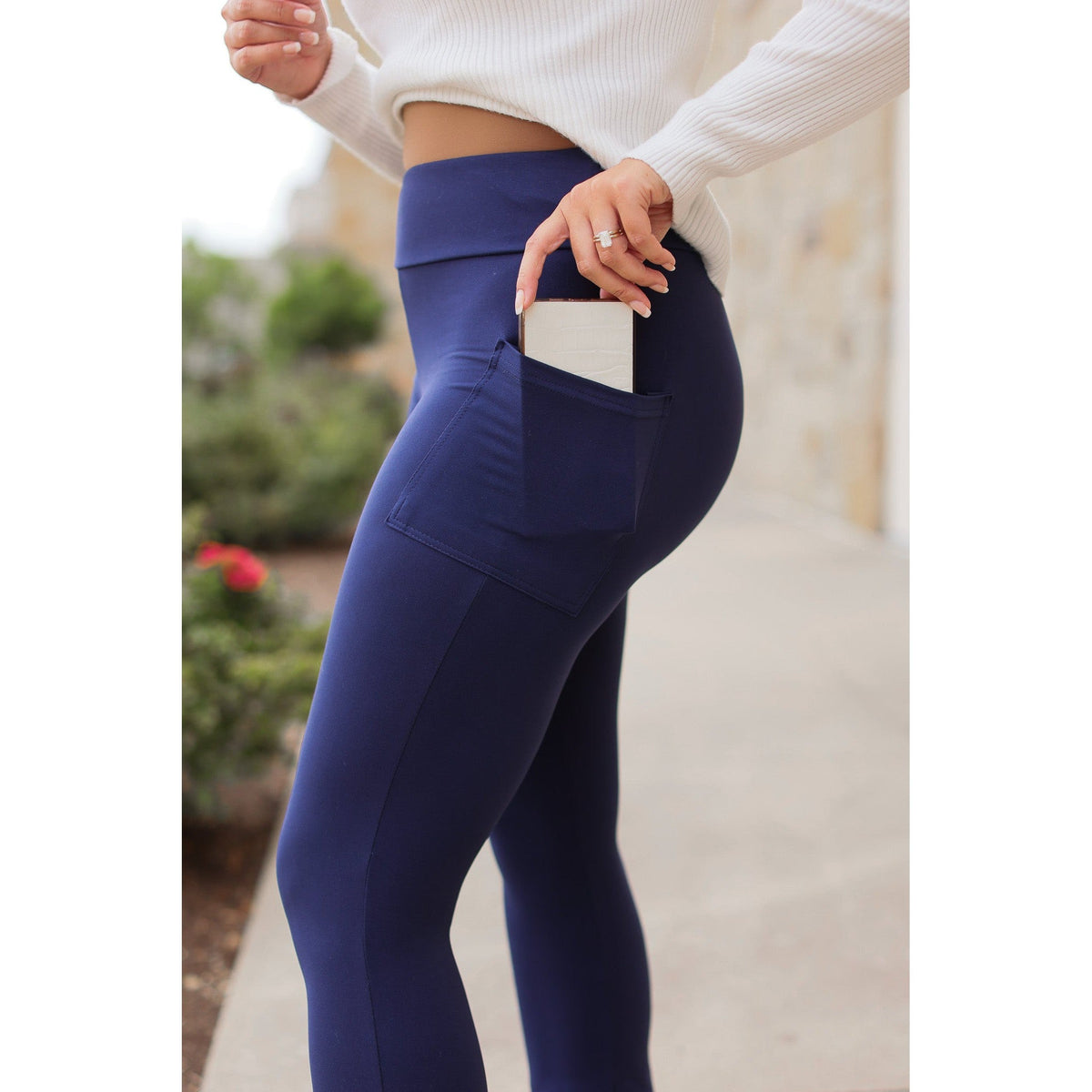 Ready to Ship | Navy FLARE Leggings with Pocket - Round 2