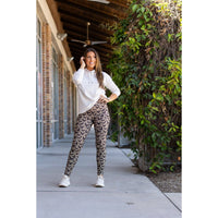Ready to Ship | The Bianca - Leopard Bats Leggings