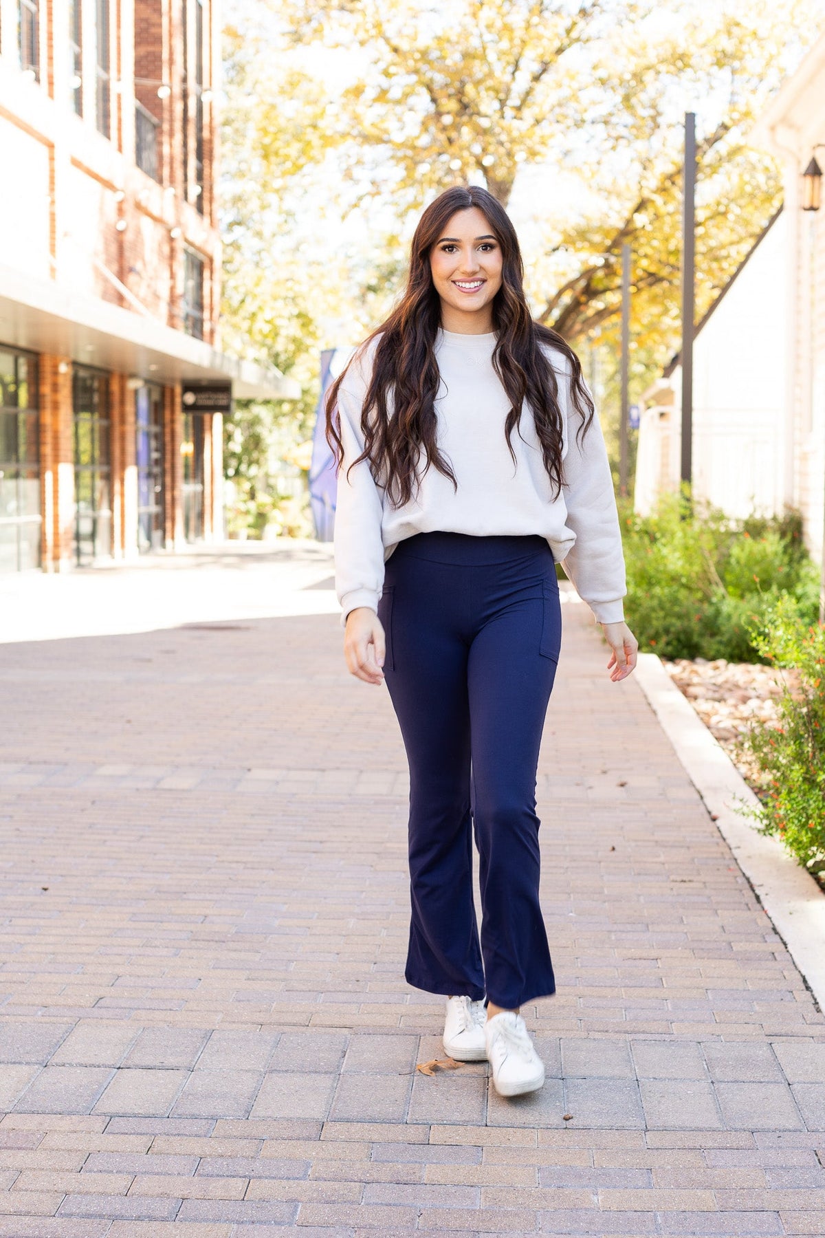 Ready to Ship | The Mila - 30"  NAVY Bootcut Leggings with Pockets*