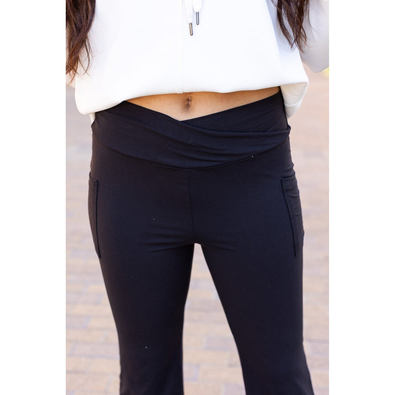 PreOrder  | The Liz - Crossover 30"  Bootcut Leggings with Pockets Round 2