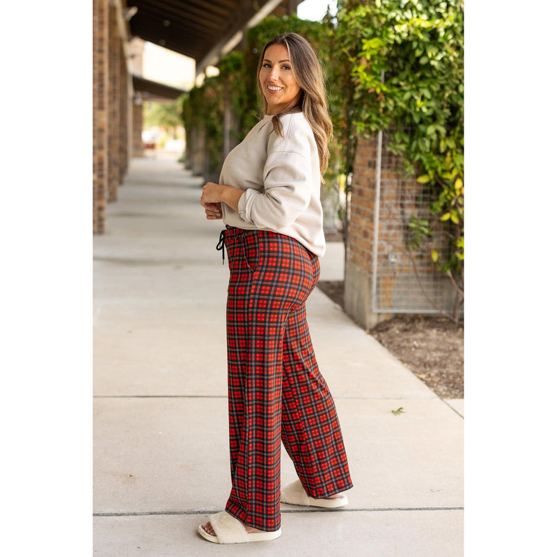 Julia Rose Noelle Plaid Pajama Pants with pockets and drawstring waist
Buttery soft plaid pajama pants for women by Julia Rose”
