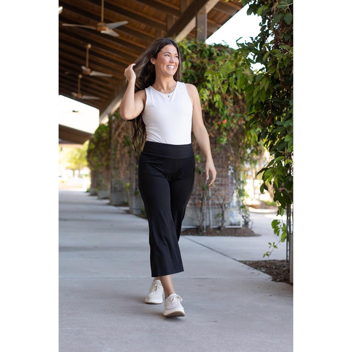 Julia Rose The Gabriella black high-waisted gaucho pants, Women wearing black gaucho pants high waisted